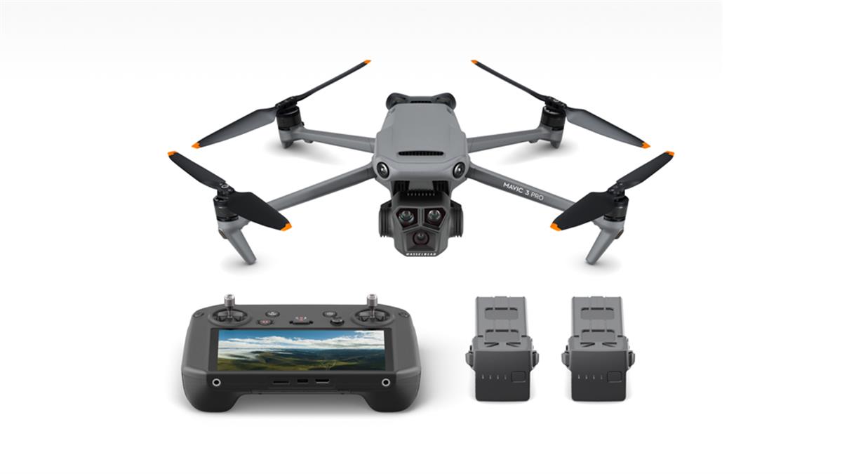 DJI Mavic 3 Pro Fly More Combo (DJI RC Pro)