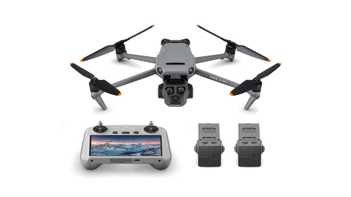 DJI Mavic 3 Pro Fly More Combo (DJI RC)